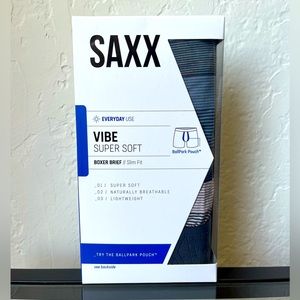 NWT SAXX Vibe Boxer Brief - Small